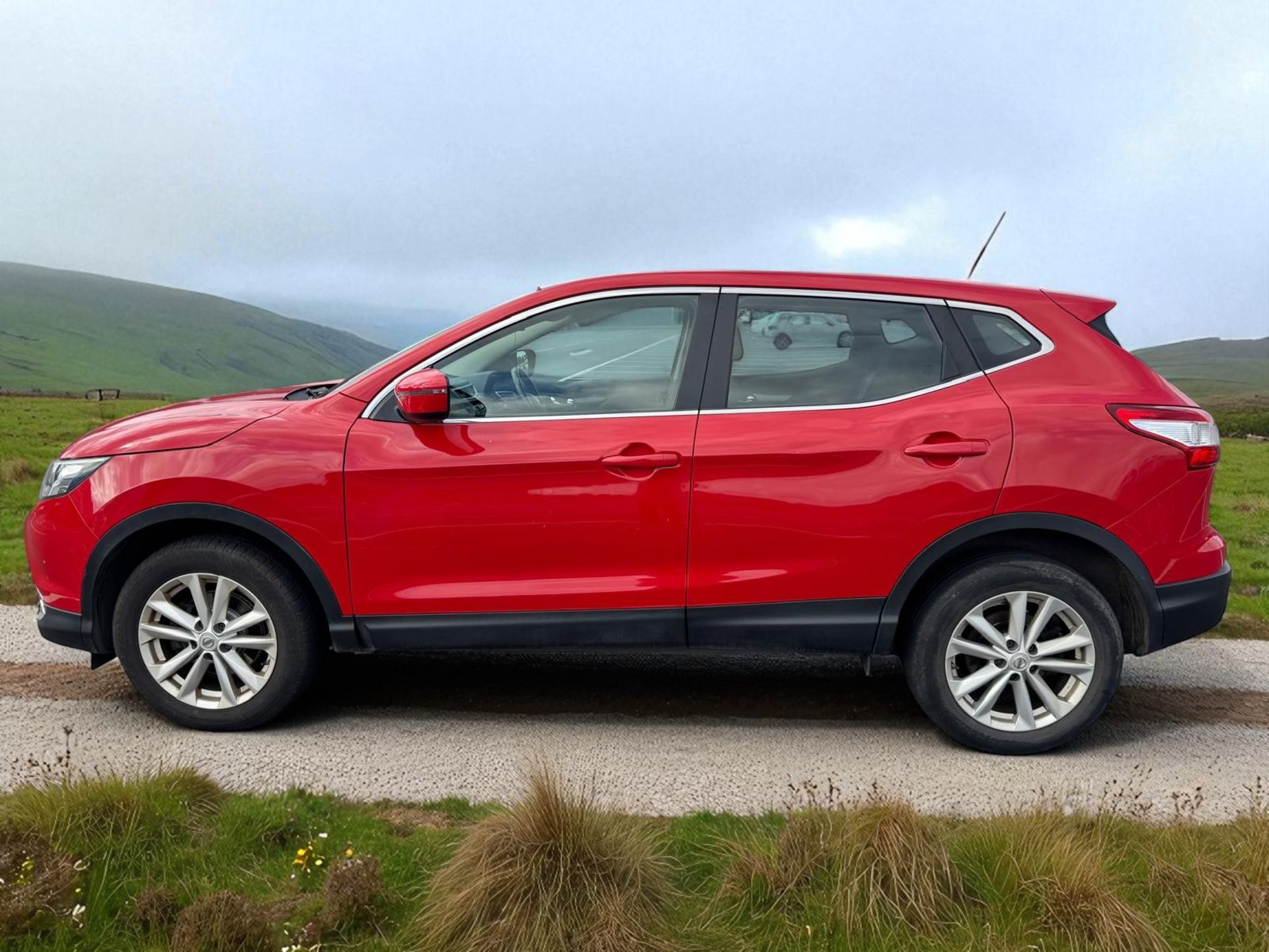 2015 NISSAN QASHQAI ACENTA DIG-T 1.2 PETROL SUV – MANUAL – RED>>--NO VAT ON HAMMER--<< - Image 4 of 14
