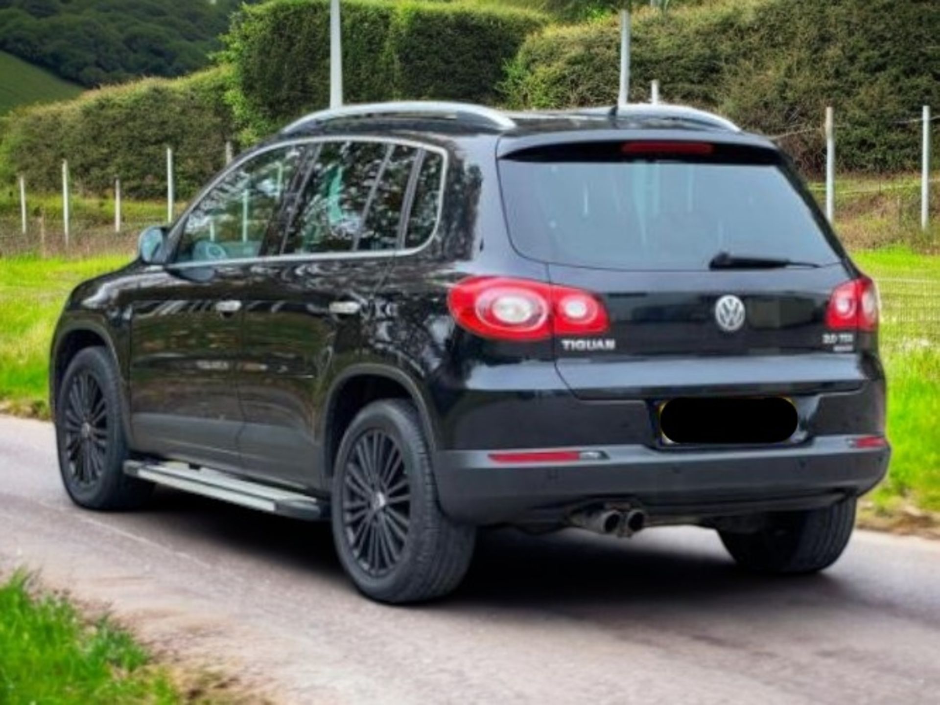 2011 VOLKSWAGEN TIGUAN 2.0 TDI BLUEMOTION TECH MATCH 2WD (S/S) 5DR >>--NO VAT ON HAMMER--<< - Image 5 of 33