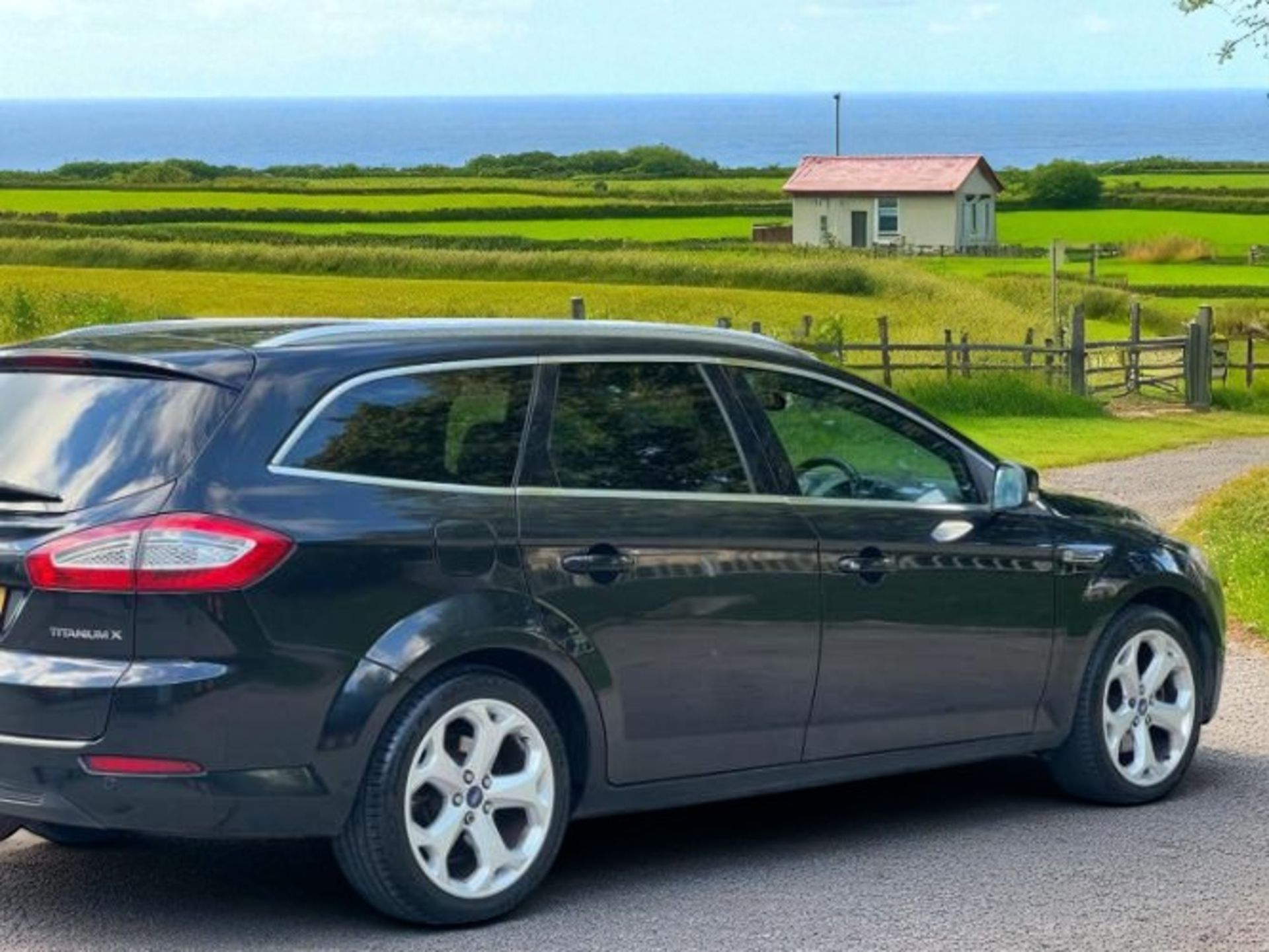 FORD MONDEO 2.0 TDCI TITANIUM X – 2012 >>--NO VAT ON HAMMER--<< - Image 4 of 37