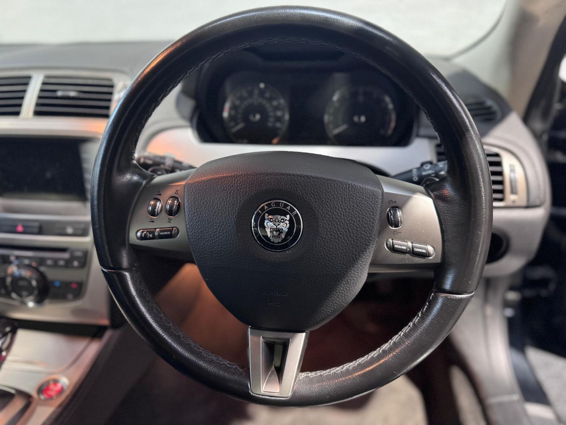 2007 JAGUAR XK 4.2 V8 AUTO – ULEZ COMPLIANT– HUGE HISTORY >>--NO VAT ON HAMMER--<< - Image 34 of 35