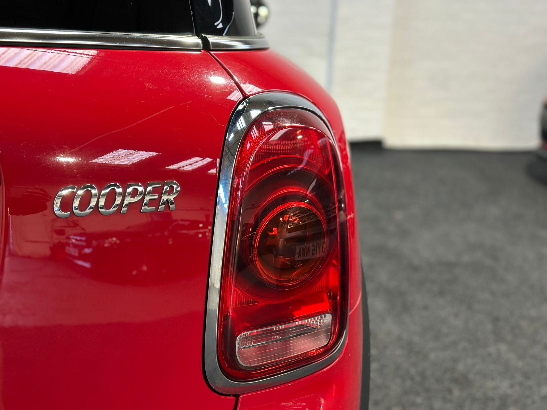 2017 MINI COUNTRYMAN COOPER ALL4 – GREAT SPEC – 2 OWNERS - 130K MILES >>--NO VAT ON HAMMER--<< - Image 28 of 51