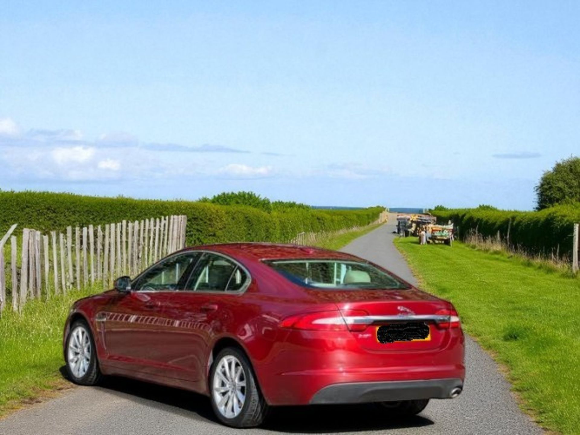 2012 JAGUAR XF 2.2D PREMIUM LUXURY AUTO (S/S) 4DR >>--NO VAT ON HAMMER--<< - Image 8 of 41