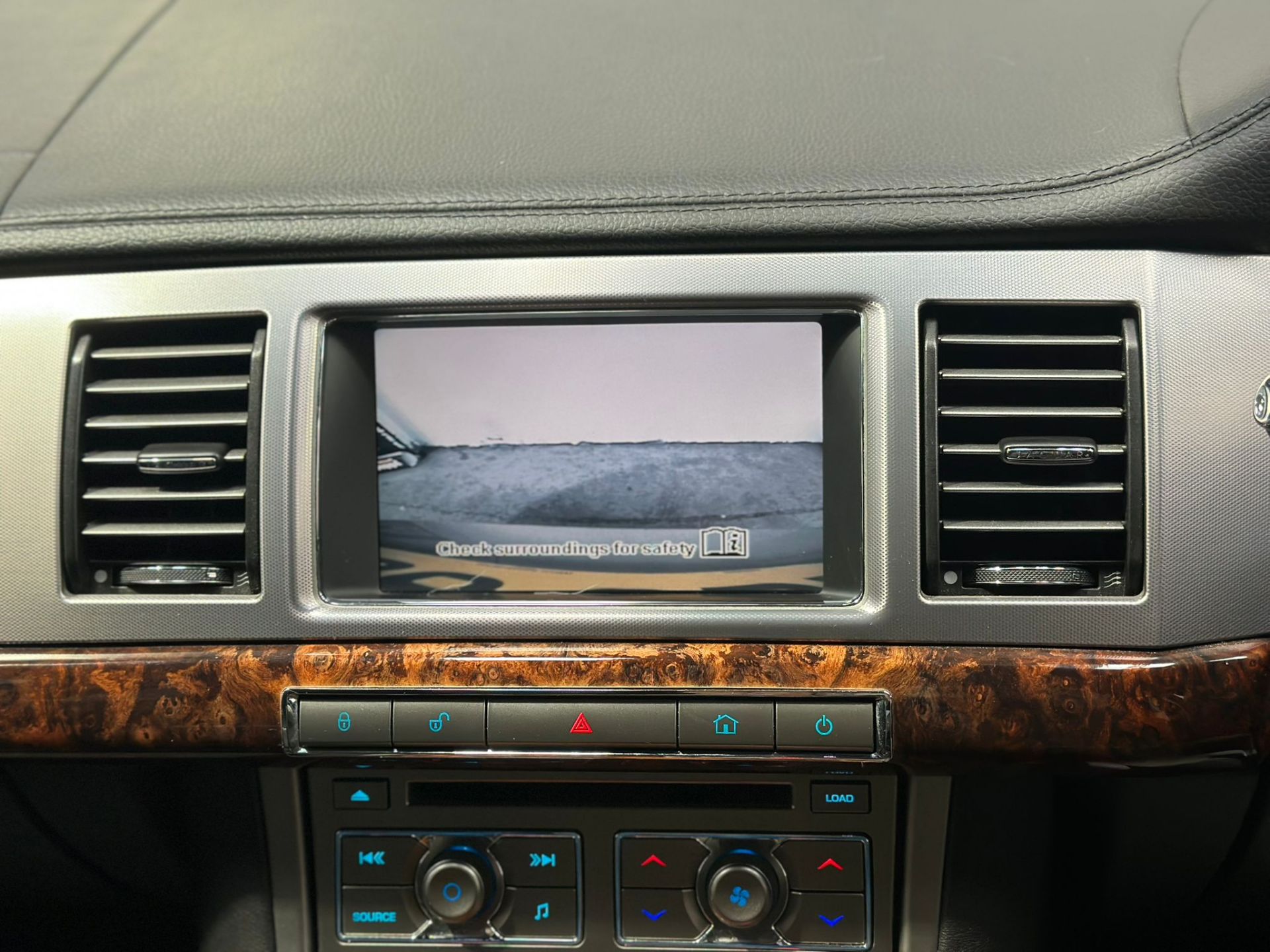 2008 JAGUAR XF LUXURY D V6 2.7 AUTO – FULL SERVICE HISTORY, 2 KEYS, >>--NO VAT ON HAMMER--<< - Image 12 of 36