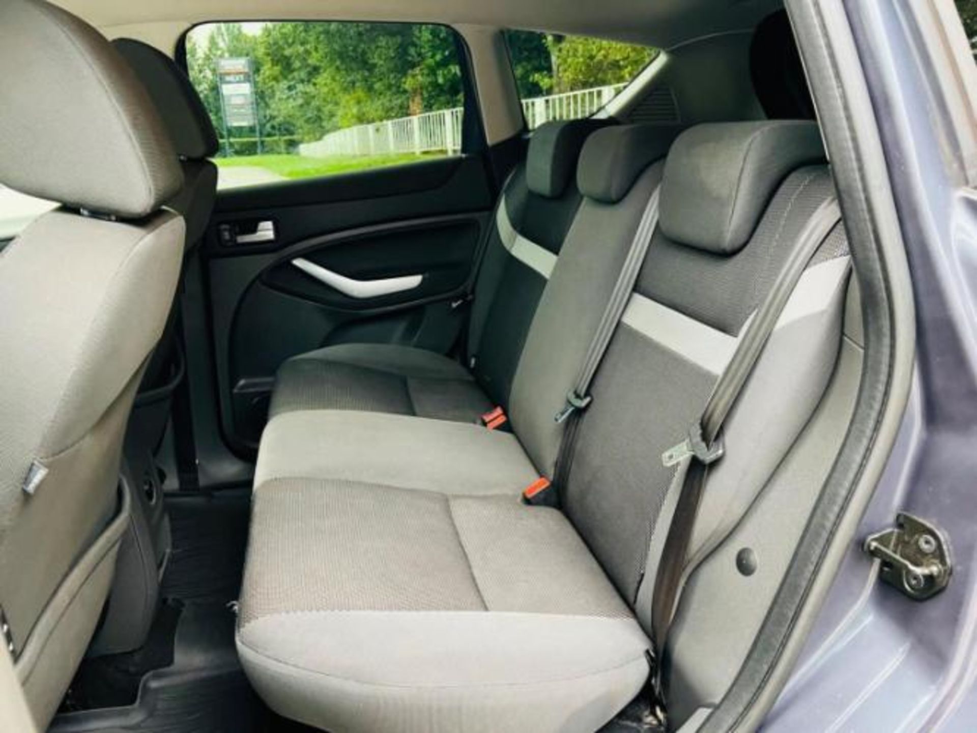 2010 FORD KUGA 2.0 TDCI ZETEC 2WD 5DR >>--NO VAT ON HAMMER--<< - Image 30 of 38