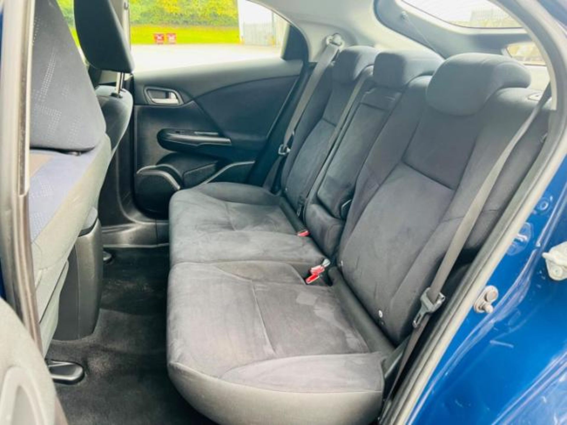 *(ONLY 106K MILEAGE)*2013 HONDA CIVIC 1.6 I-DTEC ES (S/S) 5-DOOR HATCHBACK >-NO VAT ON HAMMER-< - Image 25 of 42