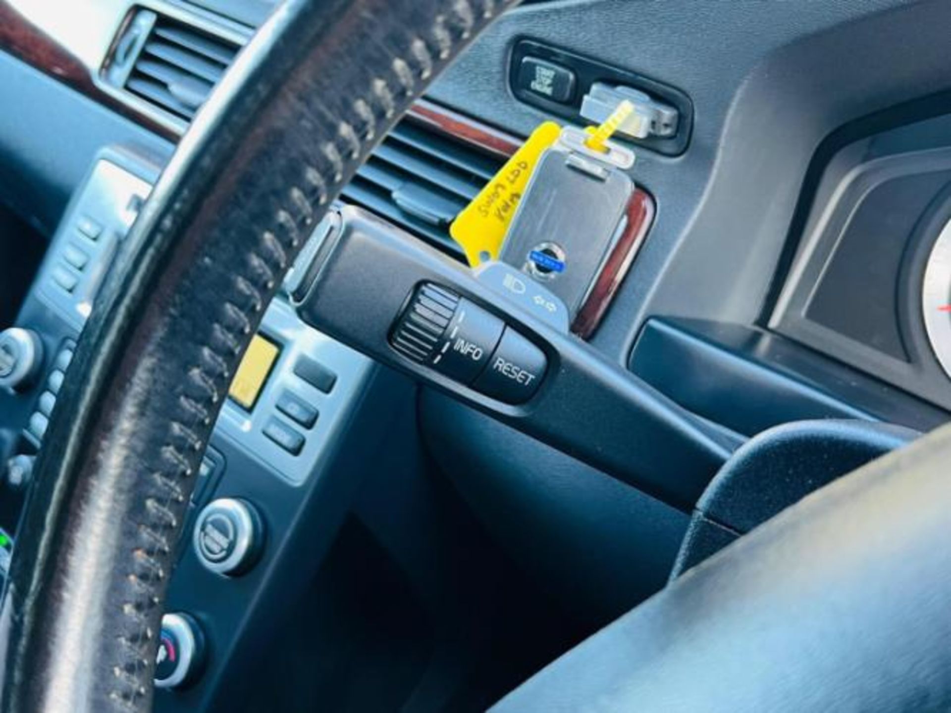 VOLVO S80 2.4 D5 SE LUX GEARTRONIC 4DR – 2008>>--NO VAT ON HAMMER--<< - Image 33 of 37