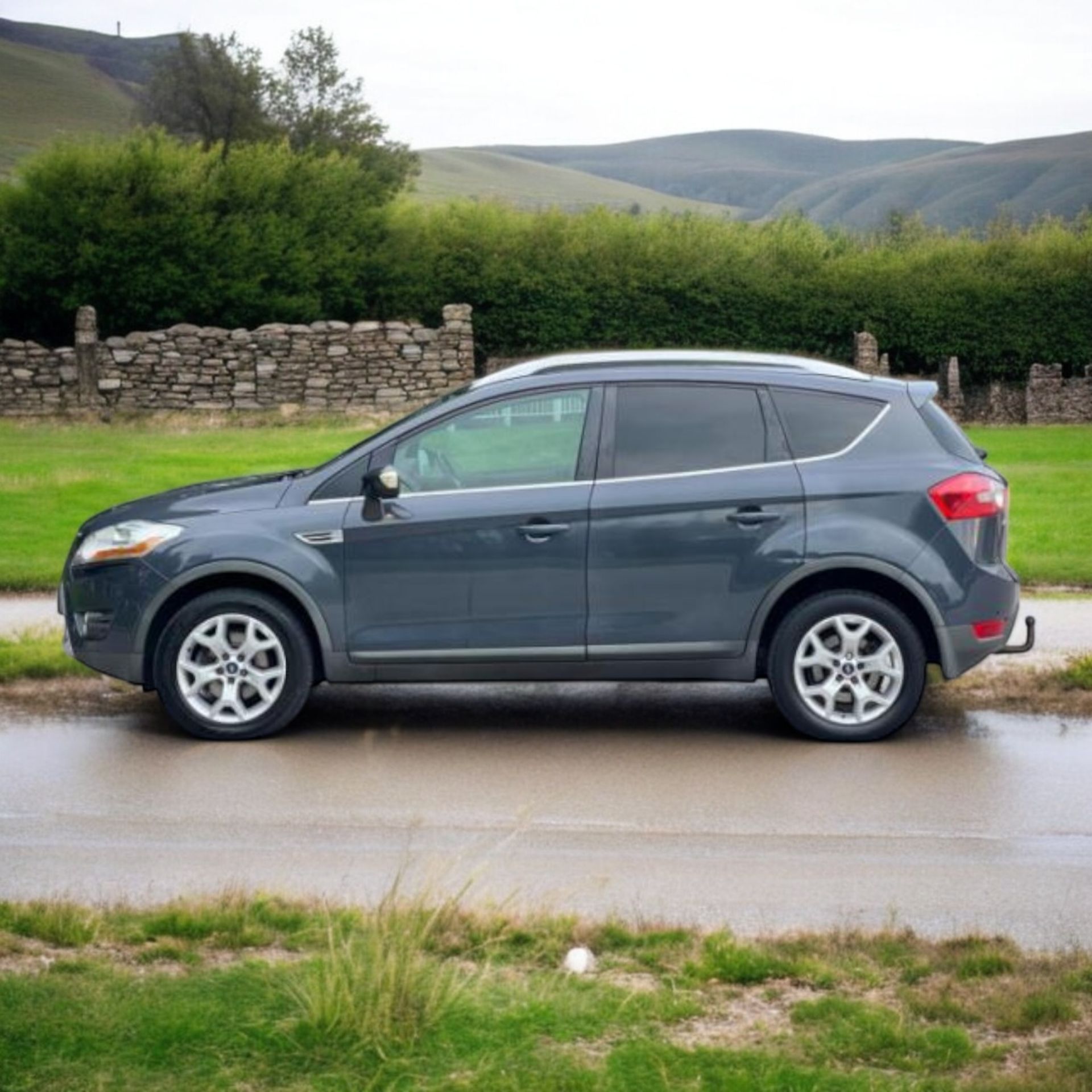 2010 FORD KUGA 2.0 TDCI ZETEC 2WD 5DR >>--NO VAT ON HAMMER--<< - Image 9 of 38