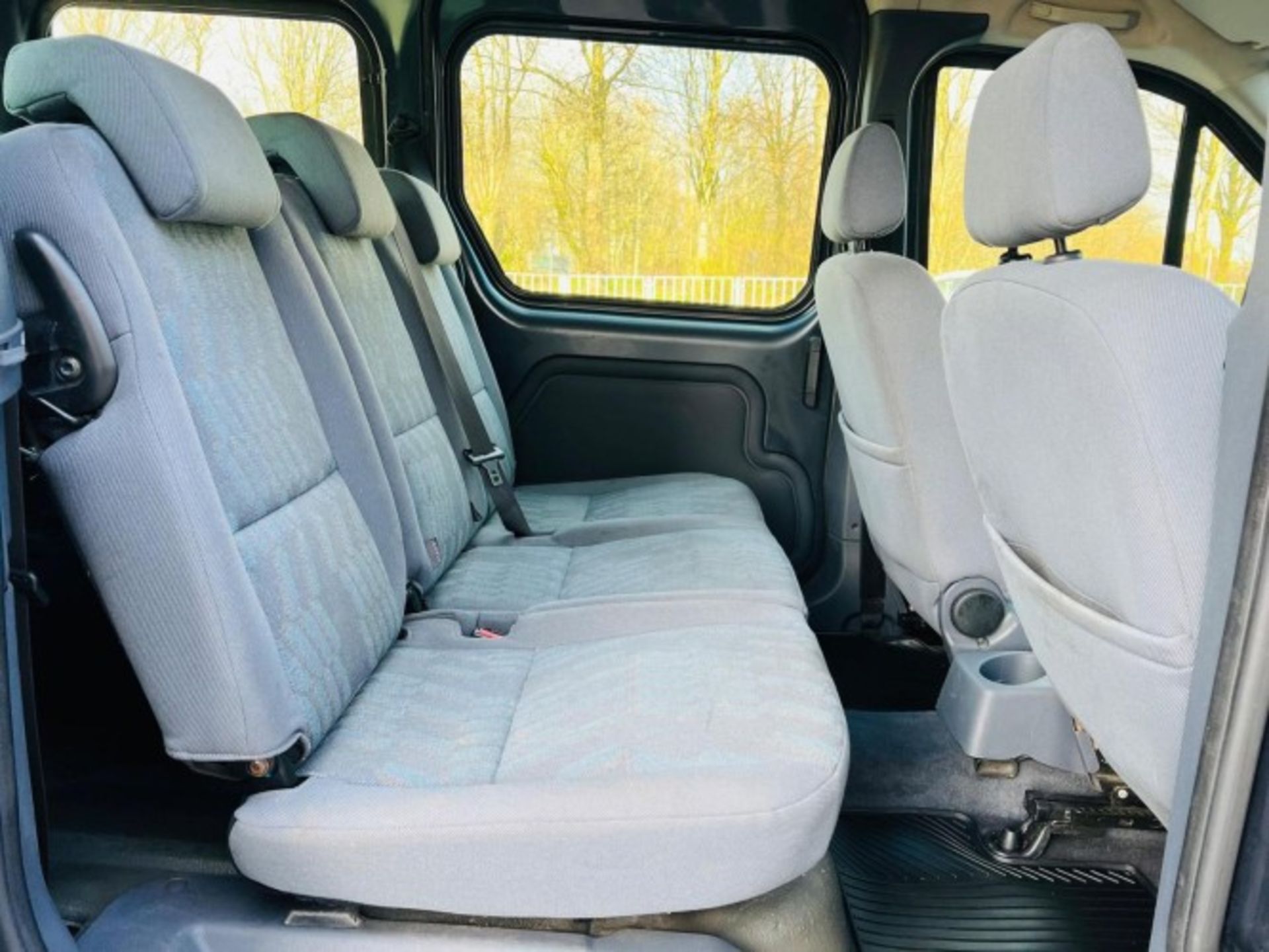 FORD TOURNEO CONNECT 1.8 TDCI T230 90 – 90K MILES >>--NO VAT ON HAMMER--<< - Image 25 of 39