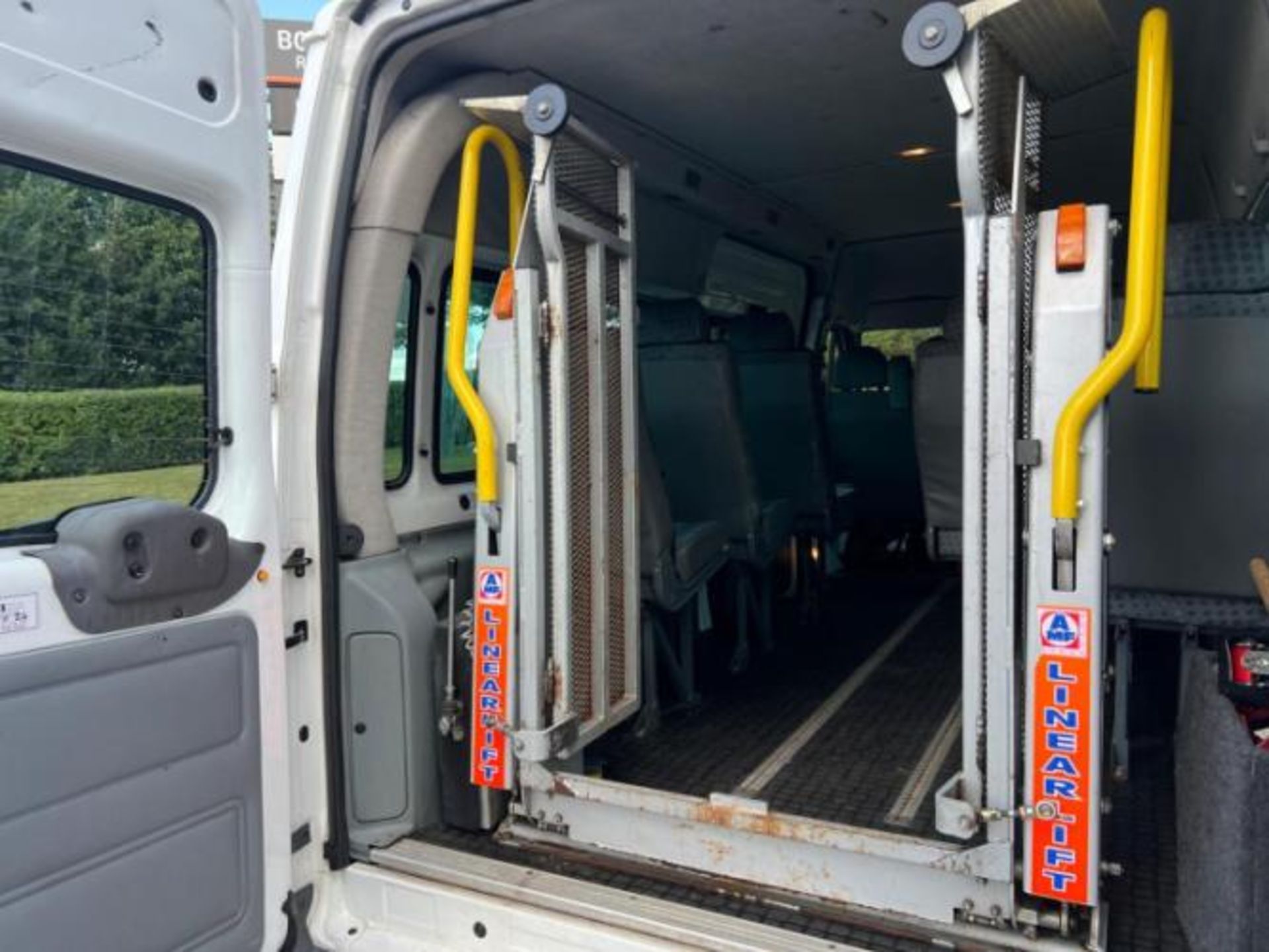 2011 FORD TRANSIT 2.4 TDCI 350 DURATORQ RWD L3 H2 MINIBUS >>--NO VAT ON HAMMER--<< - Image 30 of 46