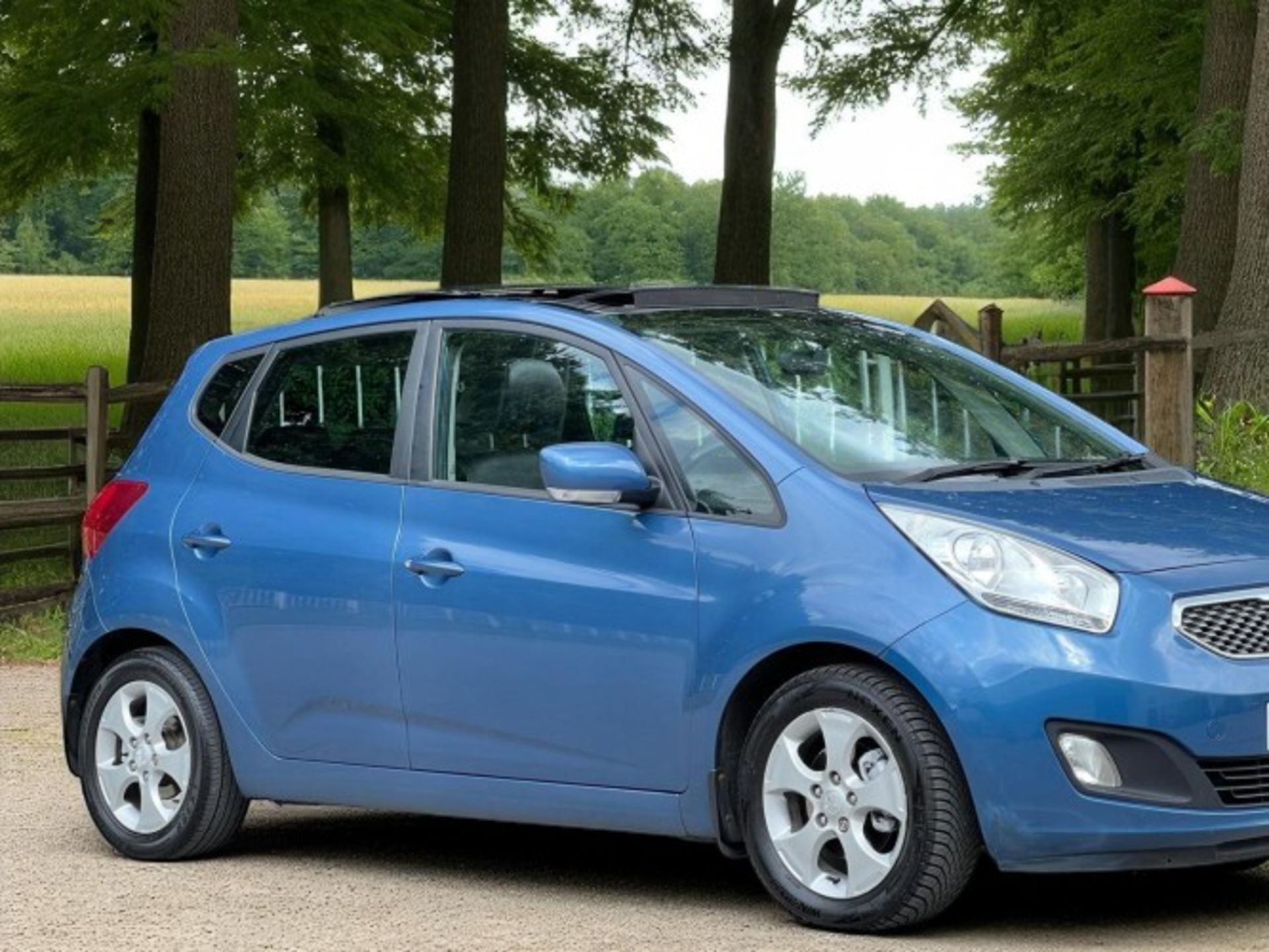 *(ONLY 93K MILEAGE)*2013 KIA VENGA 1.6 CRDI ECODYNAMICS 3 (S/S) 5DR–5-SEATER>-NO VAT ON HAMMER-< - Image 3 of 40