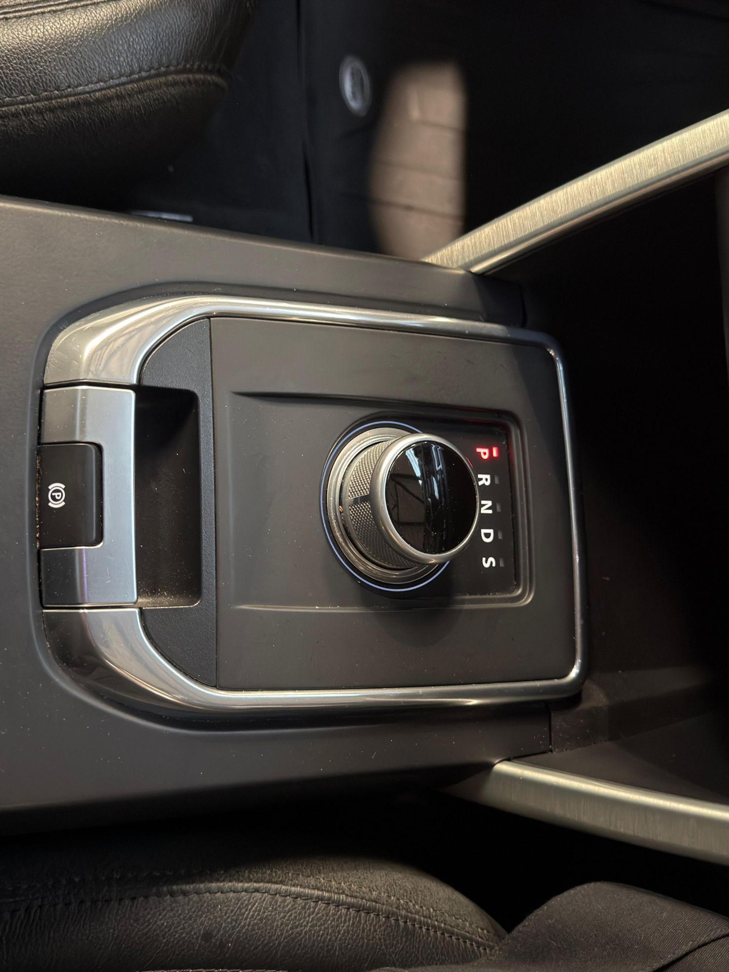 2016 LAND ROVER DISCOVERY SPORT 2.0 TD4 SE TECH AUTO 4WD – 7 SEATER >>--NO VAT ON HAMMER--<< - Image 29 of 31