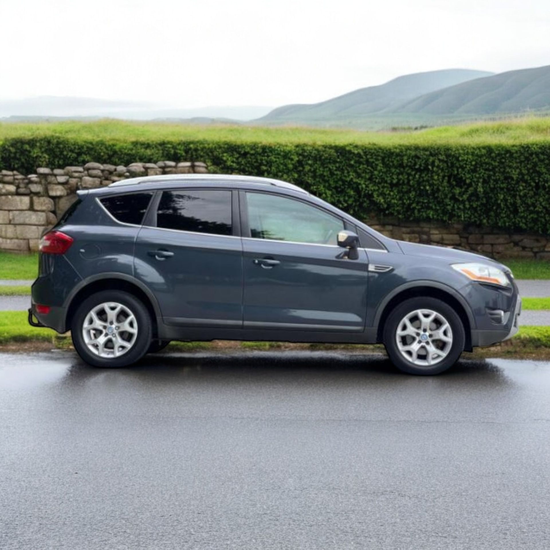 2010 FORD KUGA 2.0 TDCI ZETEC 2WD 5DR >>--NO VAT ON HAMMER--<< - Image 3 of 38