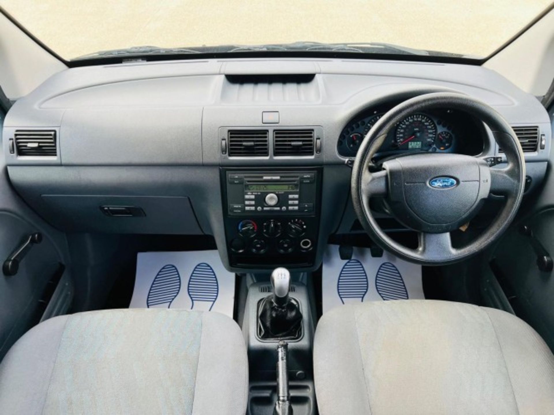 FORD TOURNEO CONNECT 1.8 TDCI T230 90 – 90K MILES >>--NO VAT ON HAMMER--<< - Image 14 of 39