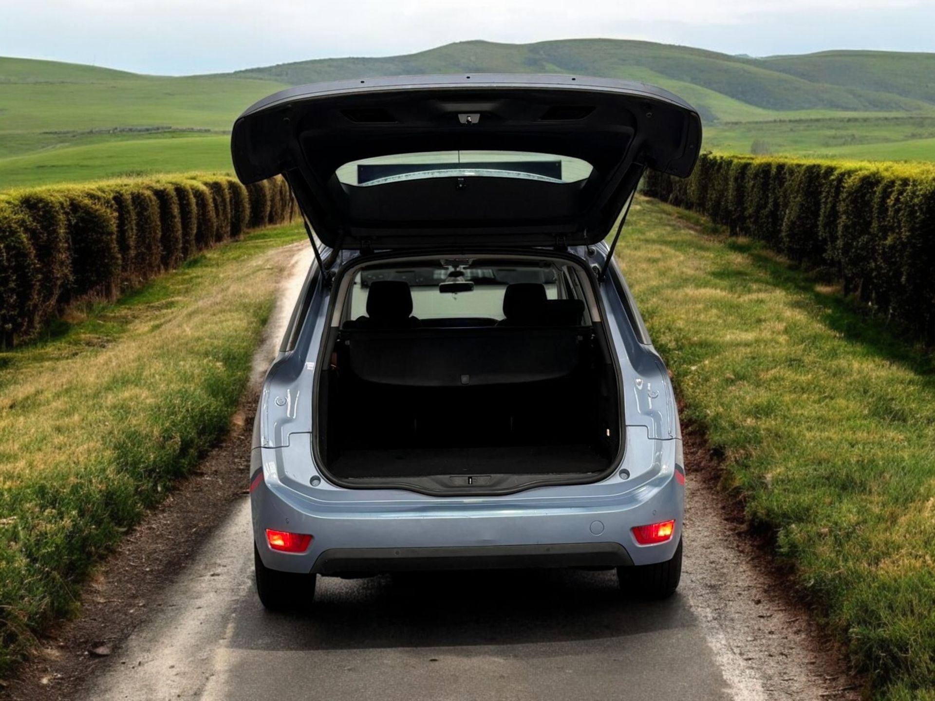 2014 CITROEN GRAND C4 PICASSO 1.6 E-HDI EXCLUSIVE – 7 SEATER >>--NO VAT ON HAMMER--<< - Image 13 of 49