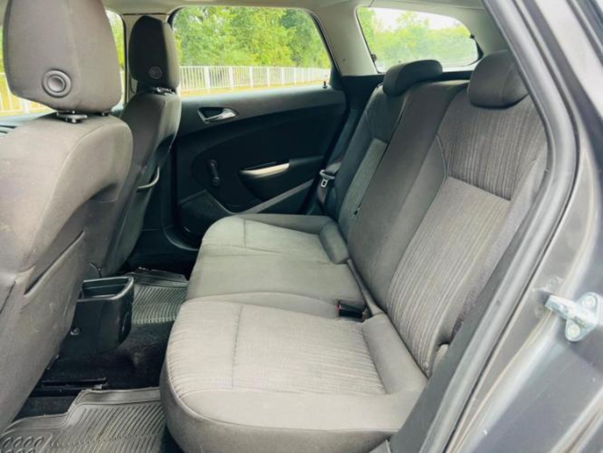 2011 VAUXHALL ASTRA 1.7 CDTI ECOFLEX EXCLUSIV SPORTS TOURER ESTATE>>--NO VAT ON HAMMER--<< - Image 20 of 36