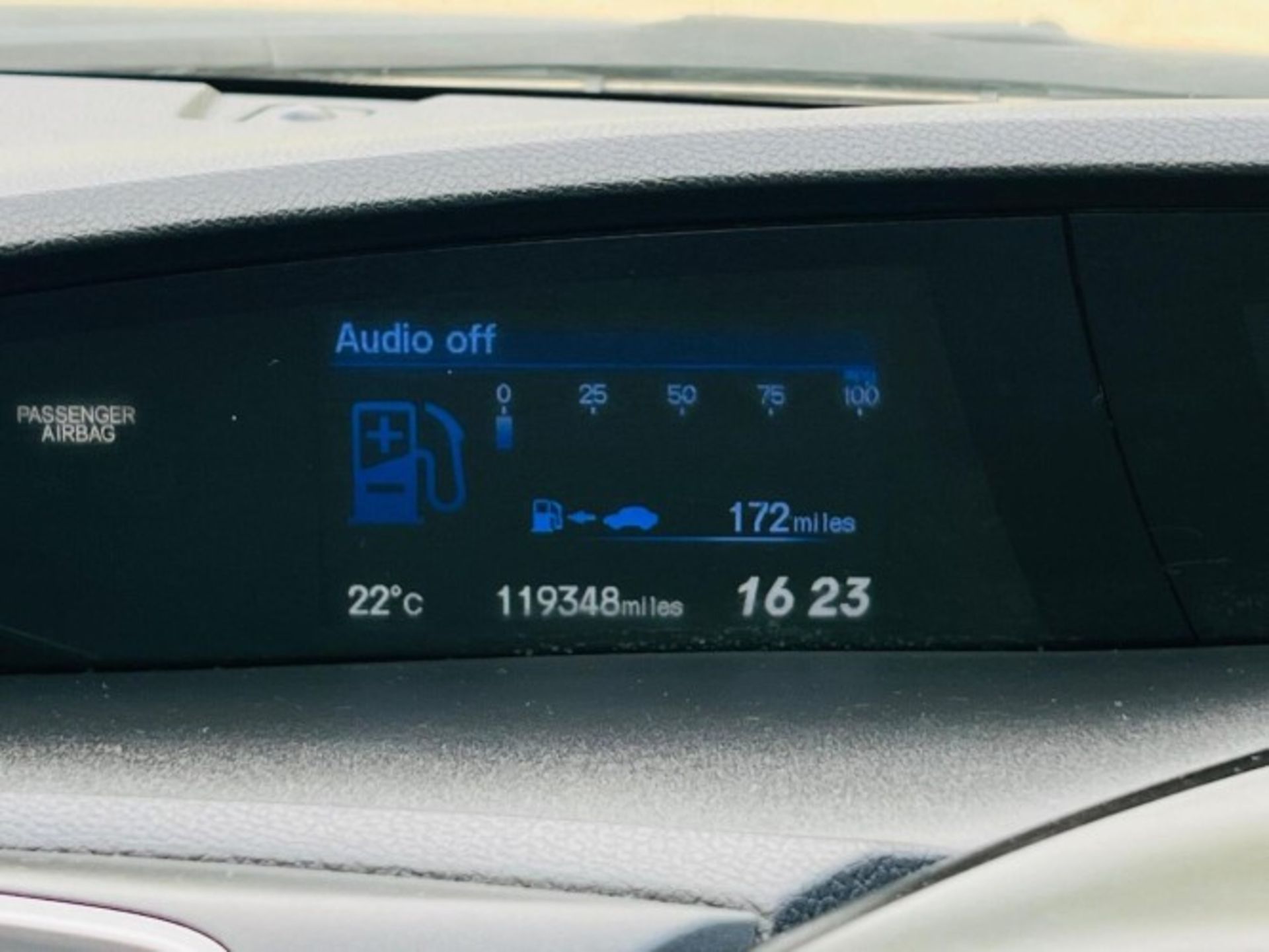 2014 HONDA CIVIC 1.6 I-DTEC S (S/S) 5DR >>--NO VAT ON HAMMER--<< - Image 25 of 36