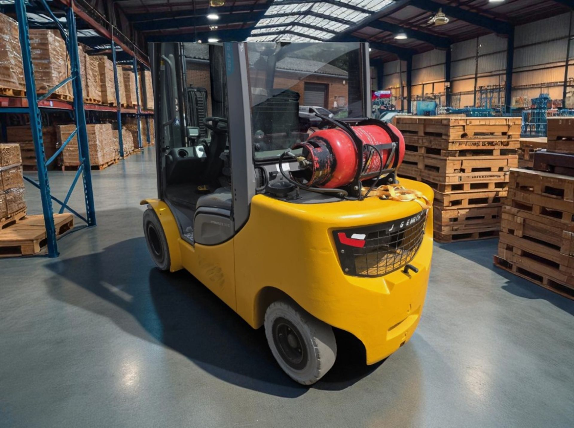 2017 JUNGHEINRICH DFG535S LPG FORKLIFT - Image 2 of 7