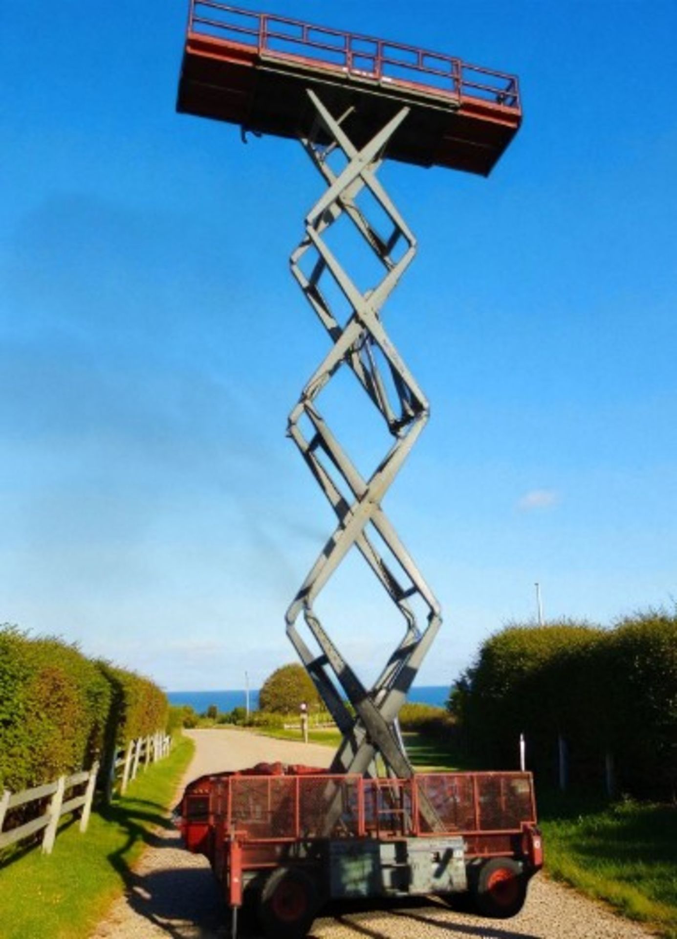 2007 SKYJACK SJ9250 SCISSOR LIFT - Image 4 of 13