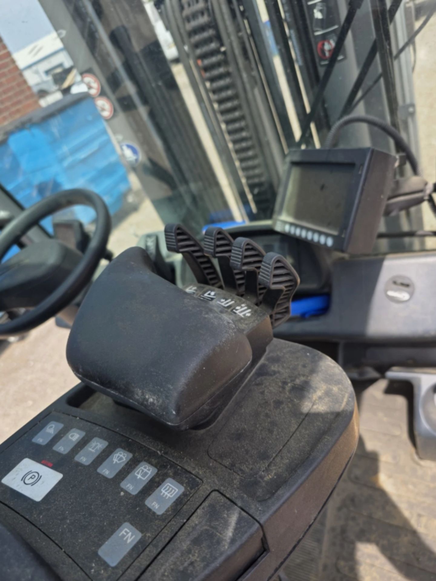 2017 JUNGHEINRICH DFG535S LPG FORKLIFT - Image 5 of 7