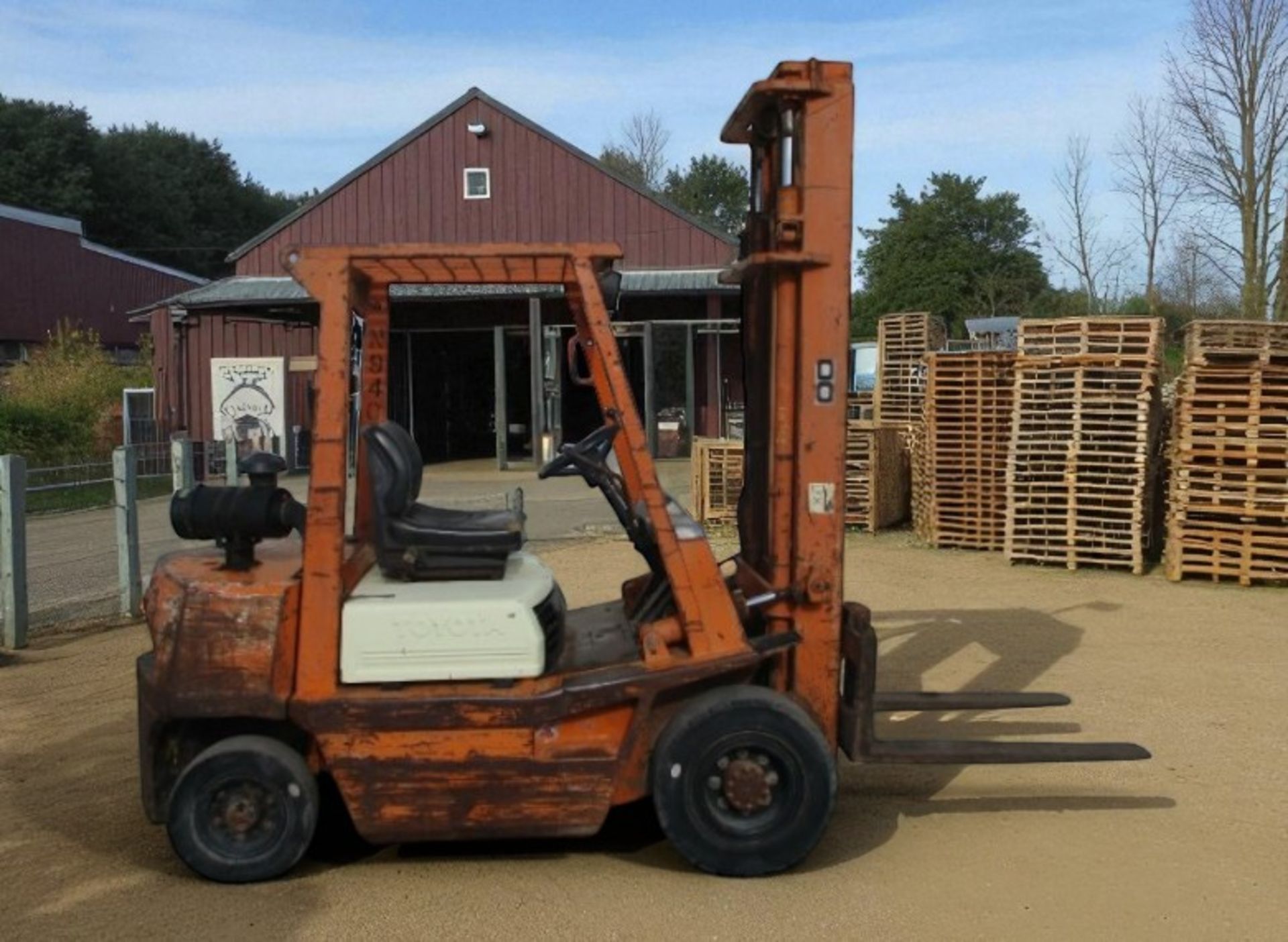 TOYOTA 4FDF25 DIESEL FORKLIFT – 2.5 TON CAPACITY >>--NO VAT ON HAMMER--<< - Image 8 of 9