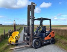 2013 DOOSAN D30-S DIESEL FORKLIFT TRUCK