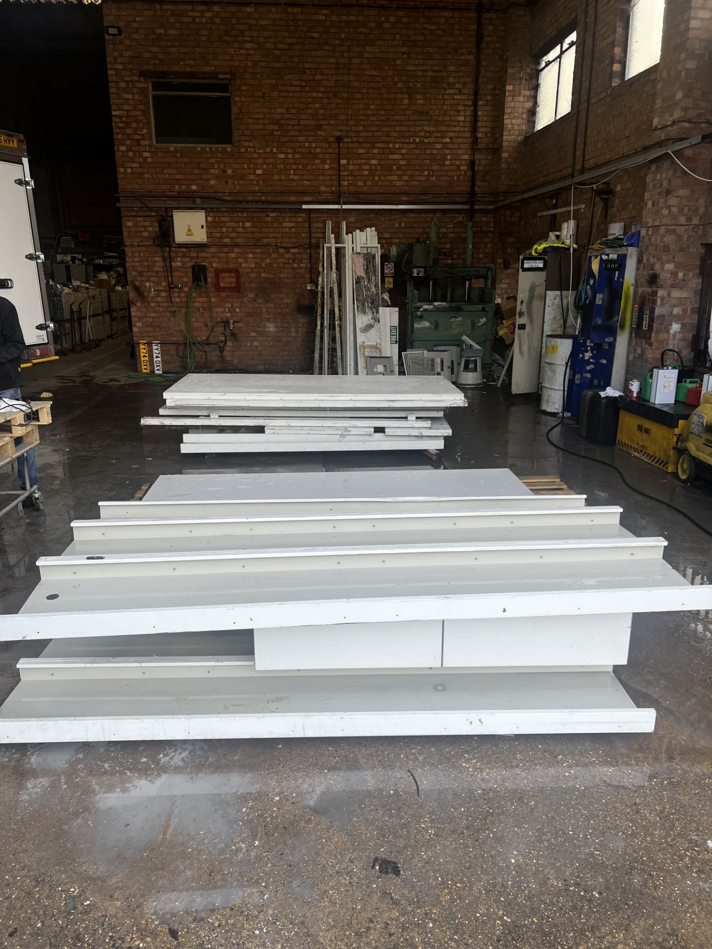 DALBY PAINT MIXING ROOM - Image 8 of 11