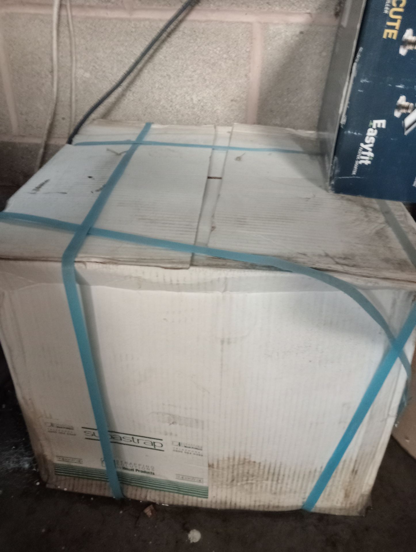 4 ROLLS OF SUPASTRAP BANGING STRAPING - Image 2 of 5