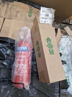 TRUCK CAB POWDER FIRE EXTINGUISHERS 14X