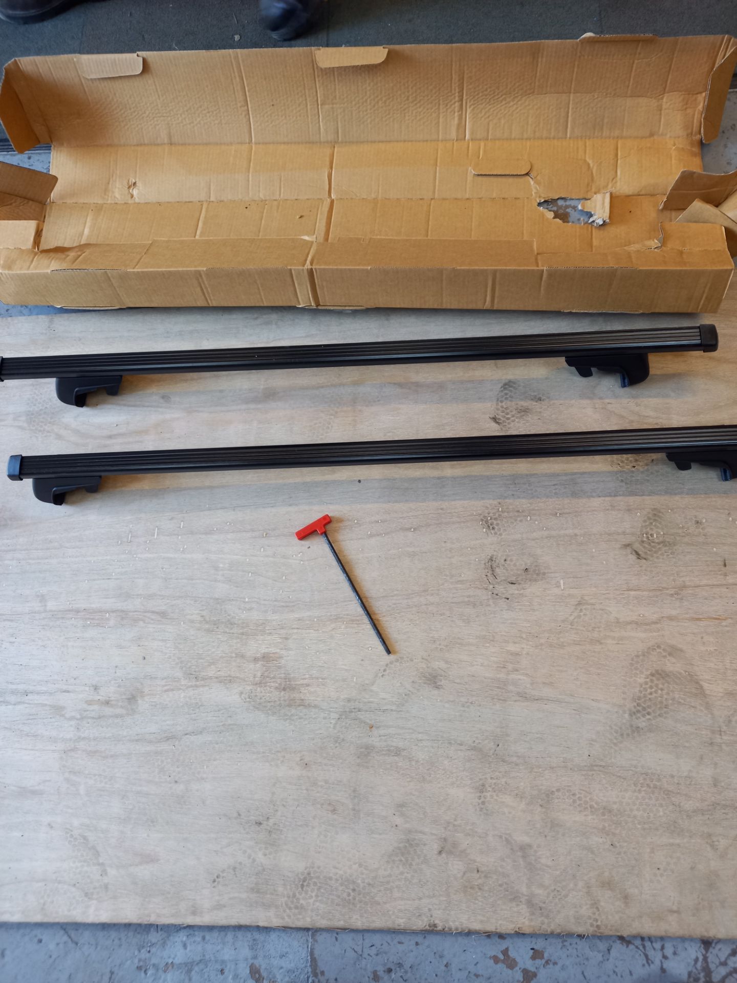 44 X NEW GENUINE OE HYUNDAI + VAUXHALL ROOF BAR KITS STARTING PRICE IS THE RESERVE PRICE - Image 10 of 13