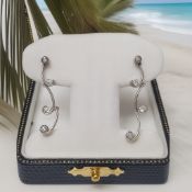 DIAMOND DROP EARRINGS 9CT WHITE GOLD IN GIFT BOX WITH VALUATION CERTIFICATE OF £795 *