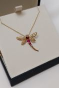 9CT YELLOW GOLD DIAMOND & SEMI PRECIOUS DRAGONFLY PENDANT & 18" GOLD CHAIN VALUE CERTIFICATED £1190