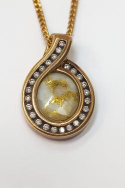 PRELOVED 0.50CT DIAMOND INLAID GOLD QUARTZ PENDANT 9CT YELLOW GOLD 20