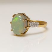 9CT YELLOW GOLD FIRE OPAL & DIAMOND DRESS RING WITH GIFT BOX AND VALUATION CERTIFICATE £1895