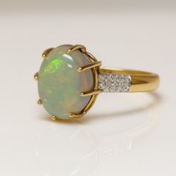 9CT YELLOW GOLD FIRE OPAL & DIAMOND DRESS RING WITH GIFT BOX AND VALUATION CERTIFICATE £1895