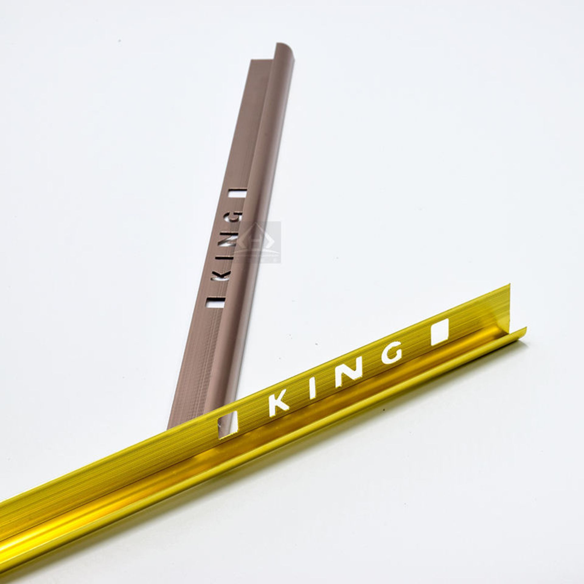 769 X ECONOMY SATIN TRIM 8MM LENGTH 2.44M - Image 2 of 2