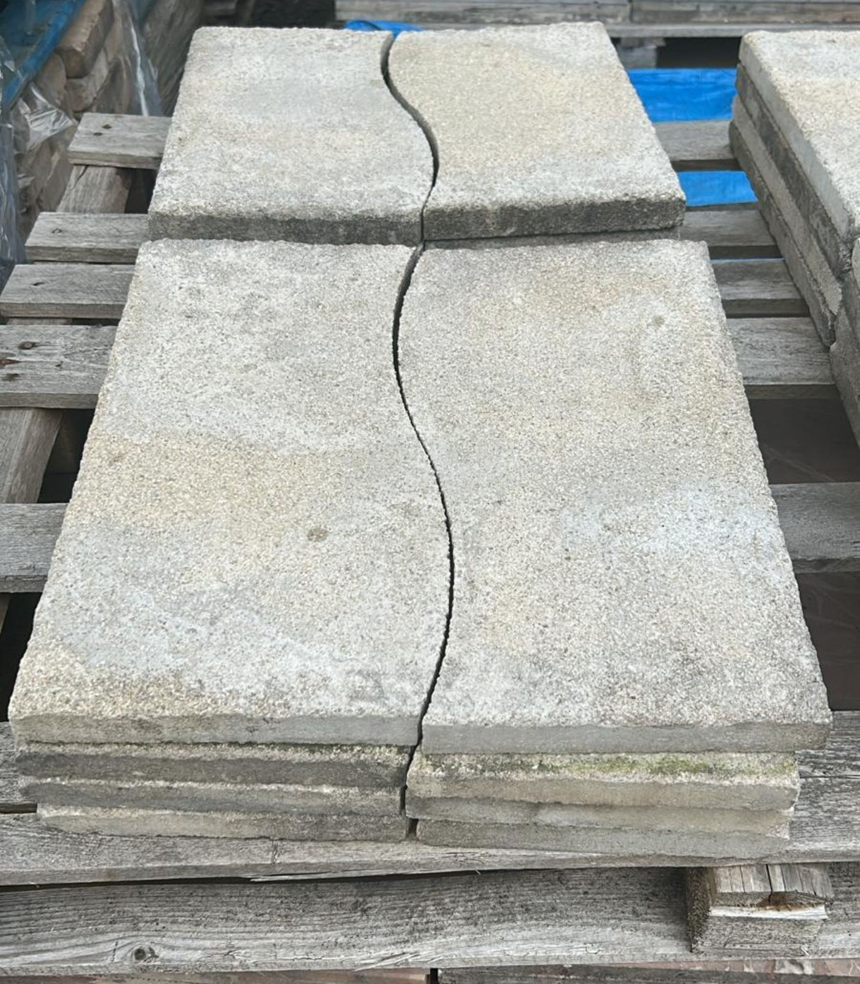 32X WAVY STONE TILES - Image 2 of 2