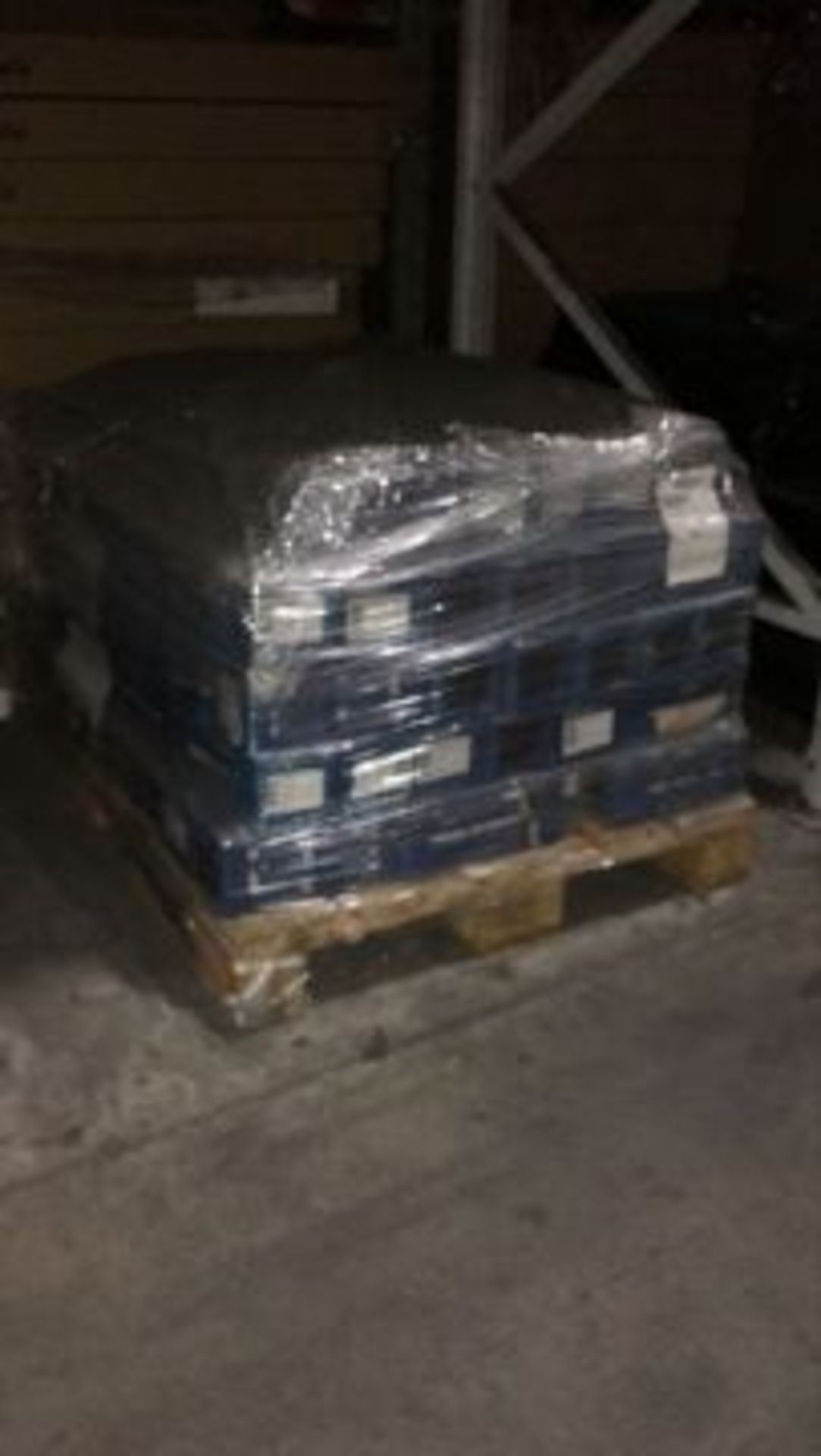 163 BXS SMOOTH STONE FLINT WALL TILES 100X100MM (4X4"). - Image 3 of 3