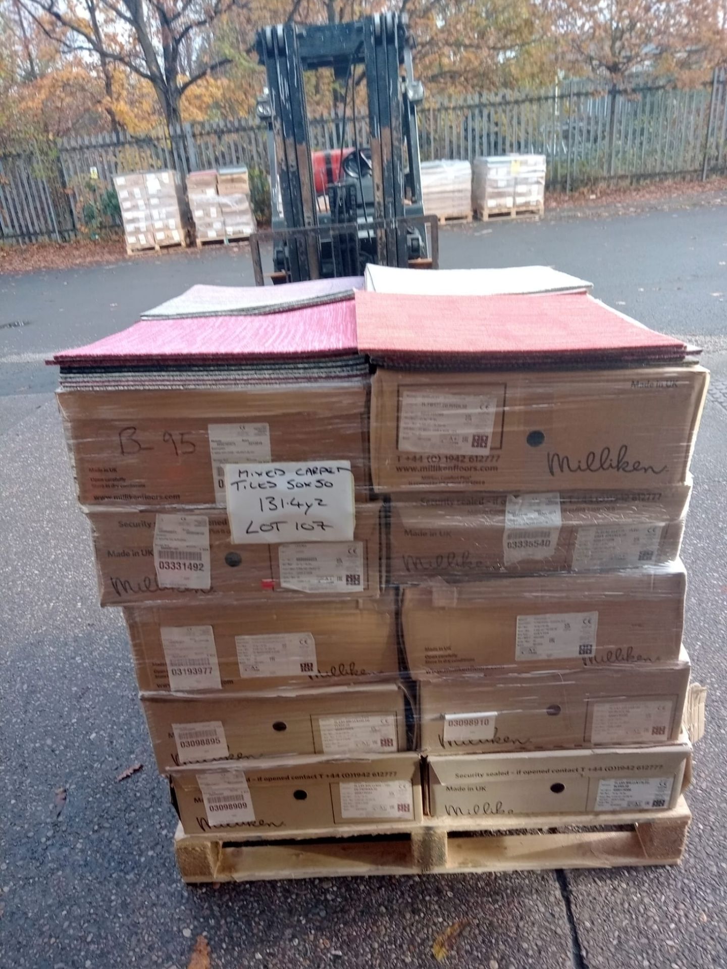 ASSORTED CARPET TILES - SEE DESCRIPTION FOR BREAKDOWN