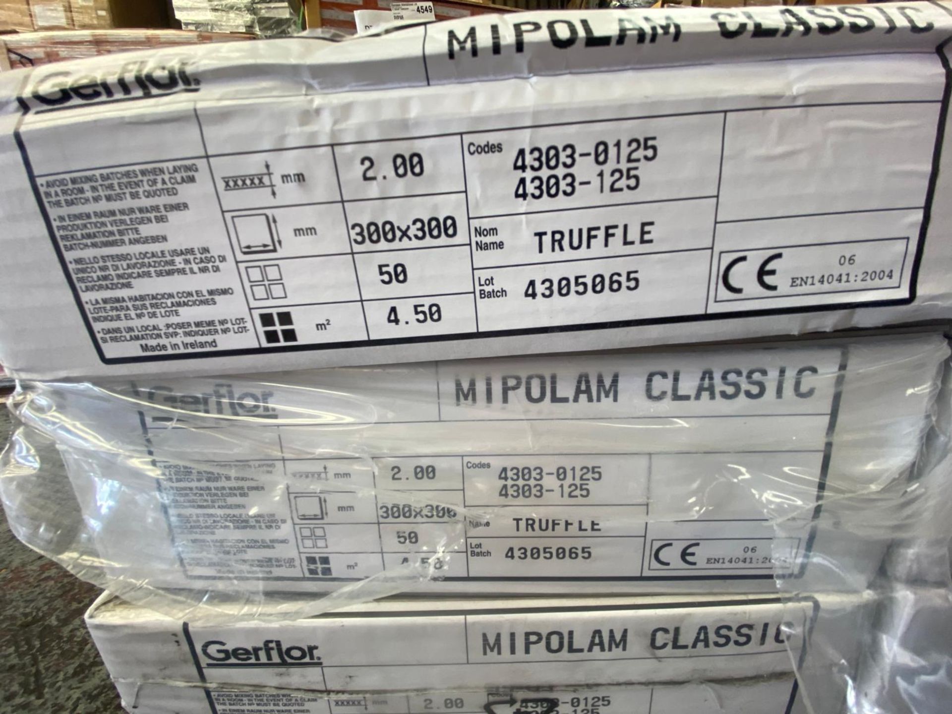 135 SQM GERFLOR MIPOLAM CLASSIC 300X300 TILE COMMERCIAL GRADE FLOORING - Image 4 of 4