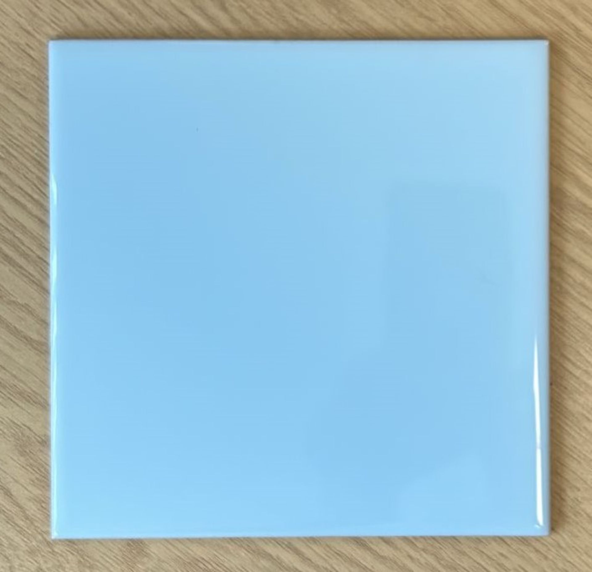 120 BXS SKY BLUE GLOSS WALL TILES 15X15CM.