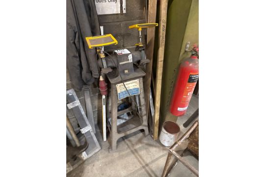 Floor standing twin grinder - Image 1 of 2