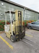 Yale battery operated, duel mast forklift truck model Great 40-90, serial no. TGB-056 max load