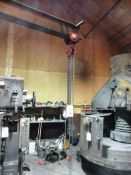 King jib crane, serial no. 2075890, SWL 250kg with GT chain hoist, approx. span 3.4m x H: 3.1m