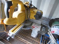 Dewalt DWS773 compound mitre saw