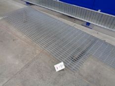 2700 x 1000mm steel mesh section Please Note this lot is located at Unit 2, Milland Road