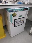 LEC Medical LSC 119, serial no. 4050000 33444440972. Manual Handling: Please ensure sufficient &