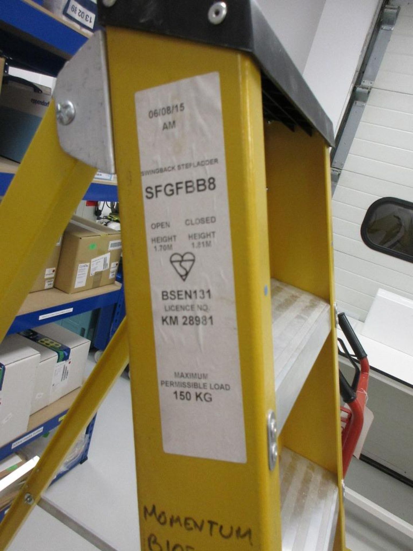 Fibreglass step ladder 8 tread, one Hailo aluminium step ladder 6 tread - Image 2 of 4