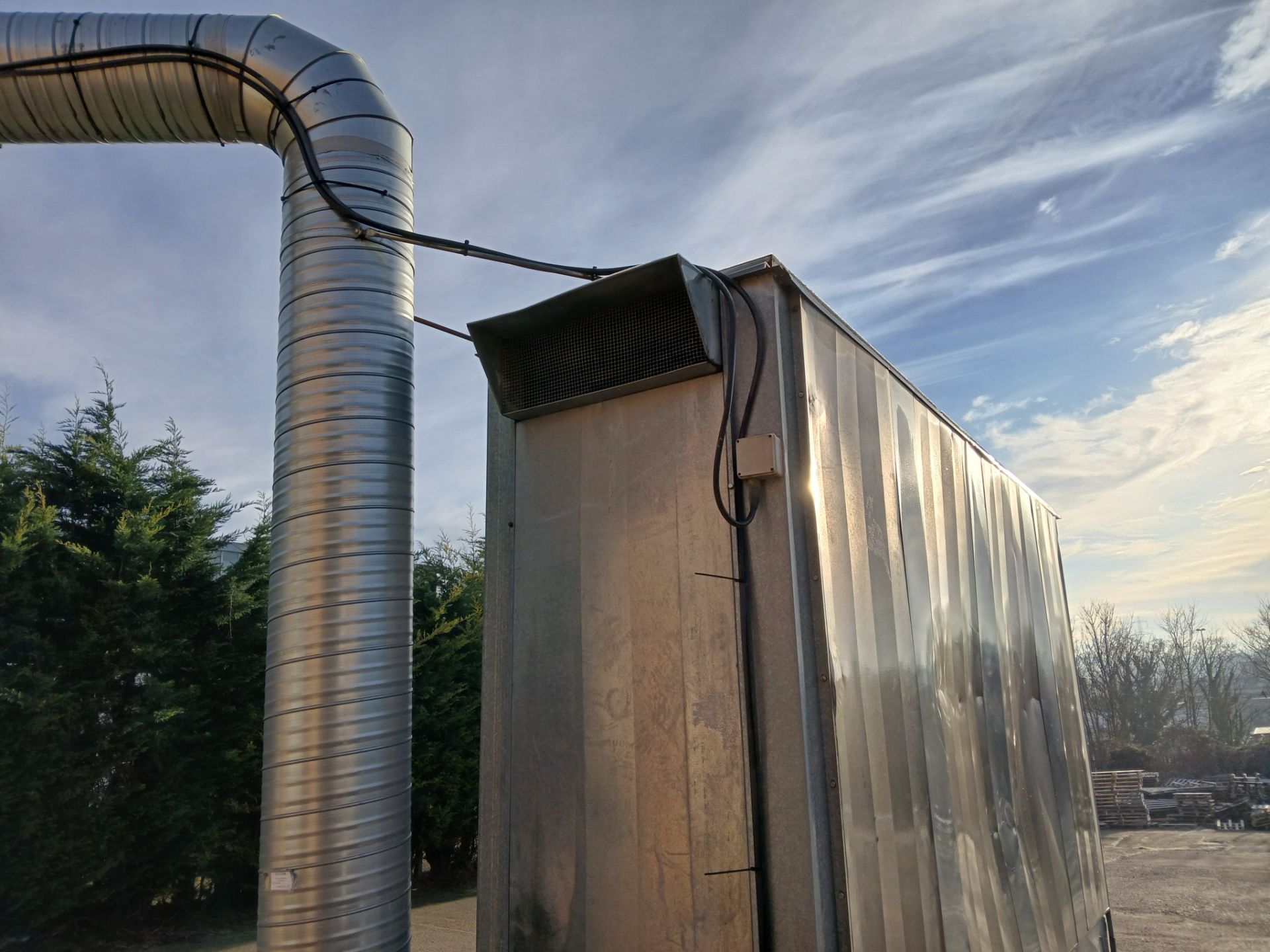 Pettini Franco Galvanised Steel 4 Chamber Dust Extraction Unit (Please note, a RAMS is required - Image 5 of 8