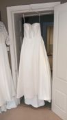 Freda Bennet Rovinia Wedding Dress Size 16 (located at 28 St. John’s Street, Devizes SN10 1BN)