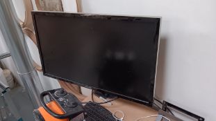 Samsung U28E590D 28in LED monitor, serial number BZTJH4LN07226J